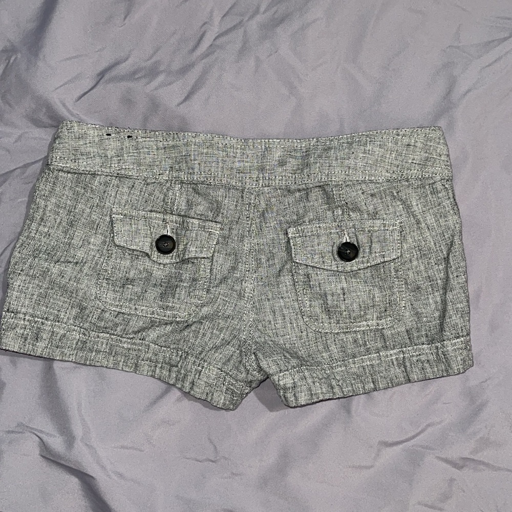 EXPRESS SHORTS - Picture 2 of 3